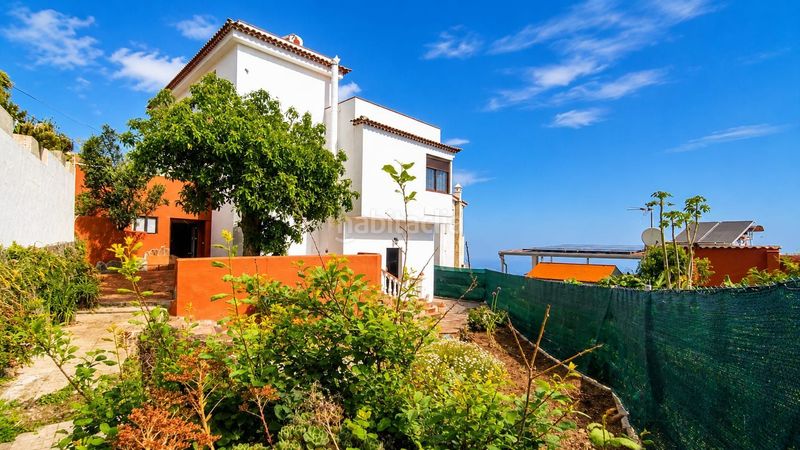 Foto 3e8a30f5-012c-4a35-b7b3-0c7e2d8d7eb3. Casa amb calefacció aparcament a Cuesta de la Villa Santa Úrsula