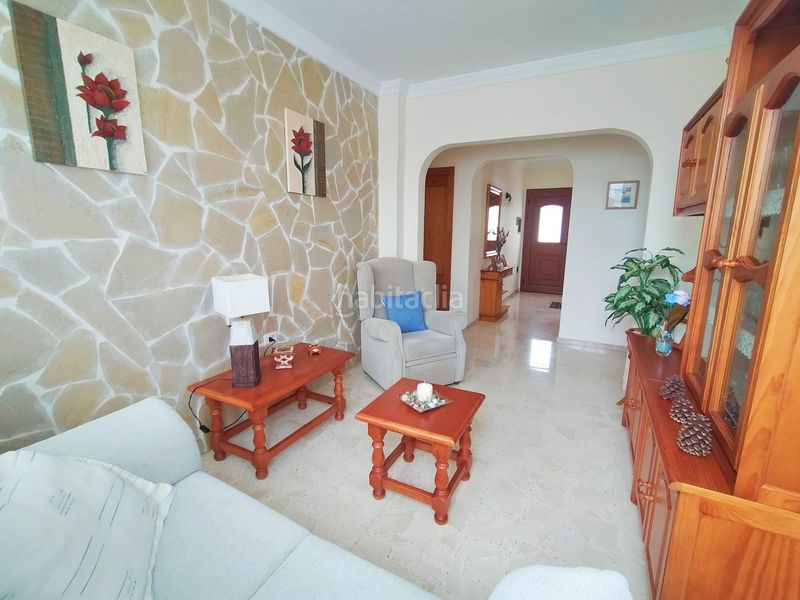 Foto a7a366a2-4552-416d-83fd-2f04f9da39c2. Casa amb calefacció aparcament a Cuesta de la Villa Santa Úrsula