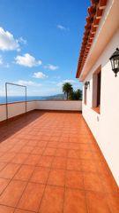 House in Cuesta de la Villa