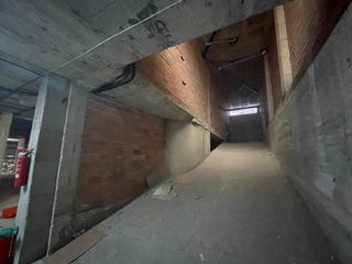 Local Comercial  Avinguda dels tarongers. Local subterr�neo diafano