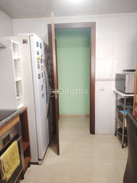 Foto fd3f3807-810f-449d-9d9c-c043a3bb001a. Planta baixa amb calefacció aparcament a Calella