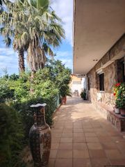 Xalet a Urbanitzacions. Casa grande en un entorno natural y tranquilo