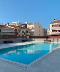 Appartement à Calella. Piso con piscina
