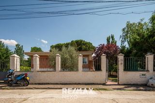 Chalet  Calle fontana de trevi. Chalet independiente en la urbanización las fuentes (mojados, va