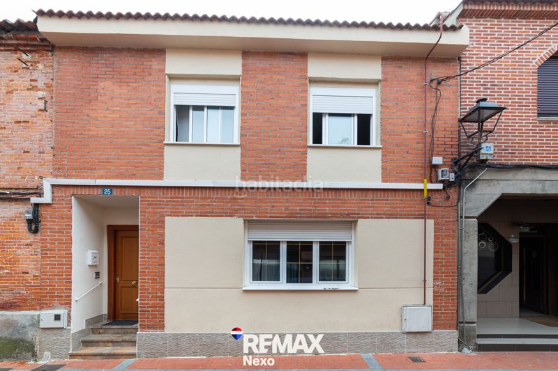 Foto a2865cab-9640-4950-b0aa-10338b1e6e50. Casa aparellada amb calefacció aparcament a Mojados