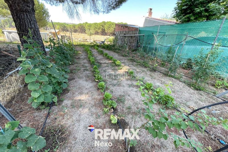 Foto b15708fa-9205-4f44-8211-69e0e3396301. Xalet amb calefacció aparcament piscina a Santibáñez de Valcorba