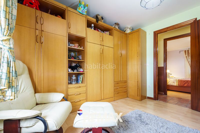 Foto e0ea582d-6c17-4222-8ea7-26046f8a17f2. Xalet amb calefacció aparcament piscina a Santibáñez de Valcorba