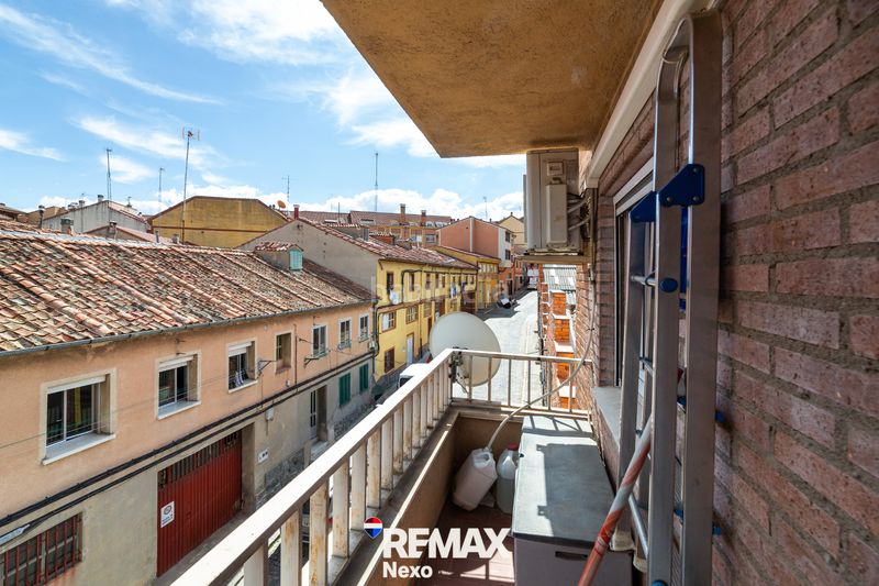 Foto 31759fee-e93b-4623-8383-7b594029800f. Pis amb calefacció aparcament a Via Romana Segovia