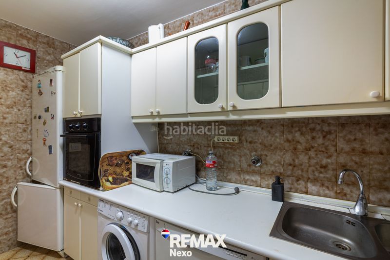 Foto efd0fda2-7fb8-432f-baf5-62fb04fa202b. Pis amb calefacció aparcament a Via Romana Segovia