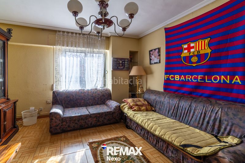Foto 02a2bacb-f695-47aa-81b1-c1e03cd4ad2d. Casa adossada amb aparcament a Benavente