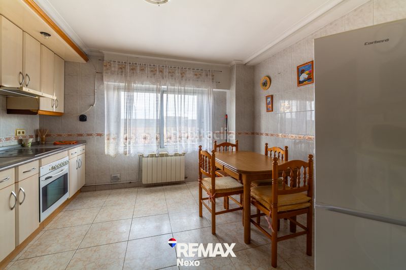 Foto 44a7120b-c33e-4b1f-8059-e11850225cd4. Casa adossada amb aparcament a Benavente