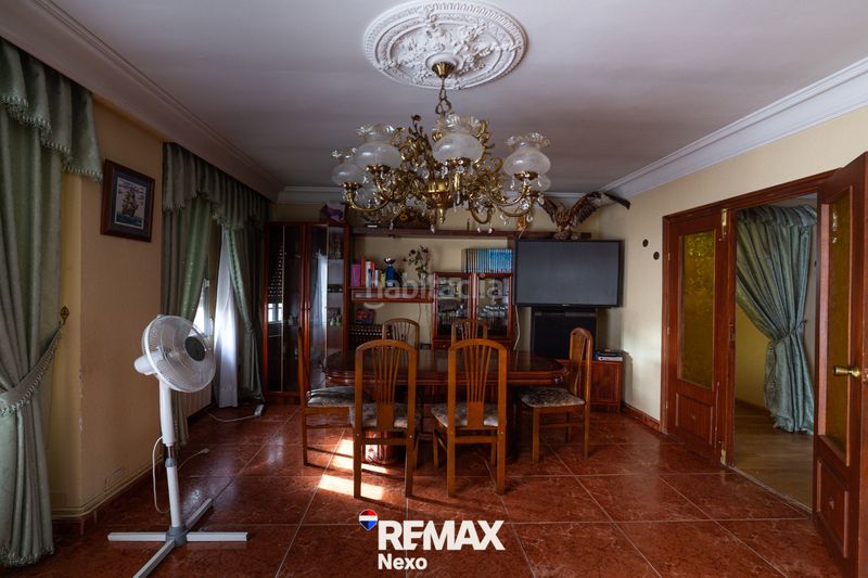 Foto 4a0a4a0d-752a-49d7-b27e-52c684eabca8. Casa adossada amb aparcament a Benavente