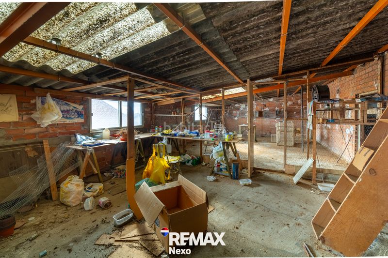 Foto b3f36768-ed3b-4c47-ba08-91f8f3835830. Casa adossada amb aparcament a Benavente
