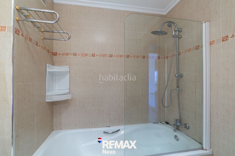 Foto cc1f5a61-6d08-456b-8bb5-d2998352dc8f. Casa adossada amb aparcament a Roda de Eresma