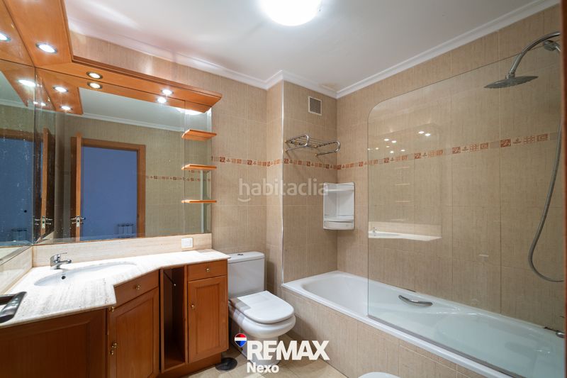 Foto e793174c-de06-4169-aebb-edc85a22ca1c. Casa adossada amb aparcament a Roda de Eresma