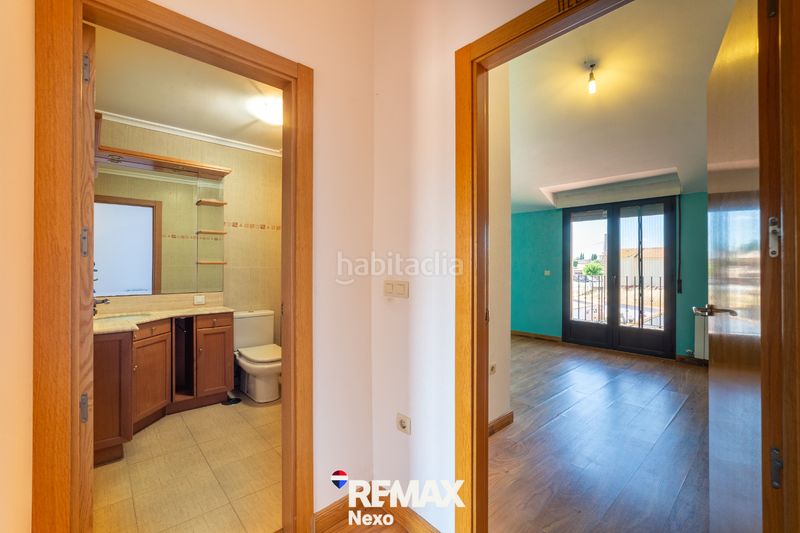 Foto ff1a4d15-0dfa-4351-9772-112db983a769. Casa adossada amb aparcament a Roda de Eresma