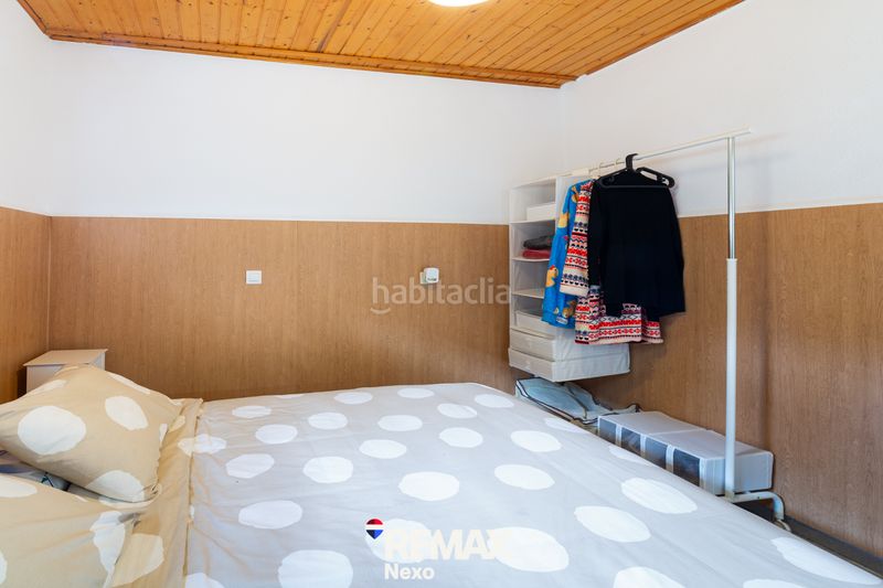 Foto 0230dbfa-d5ba-45ce-a60b-5e0cdb79e1ce. Casa aparellada amb calefacció a Guardo