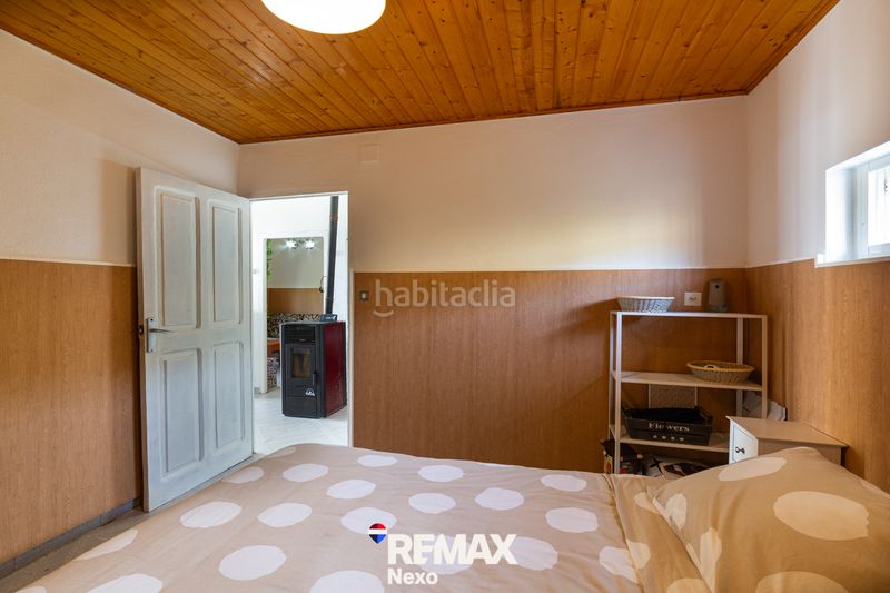Foto 33588666-edad-414d-a240-159c19662154. Casa aparellada amb calefacció a Guardo