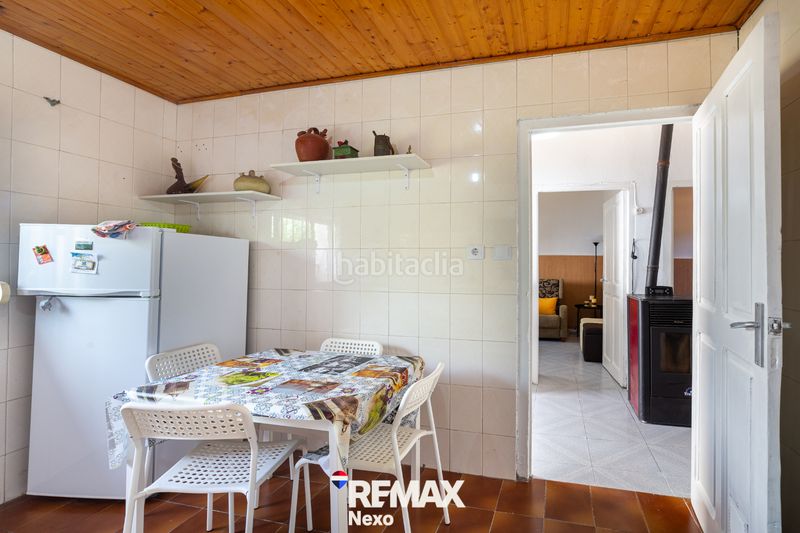 Foto dc988fe6-f0b5-47fb-b8e8-2c1f6b214e64. Casa aparellada amb calefacció a Guardo