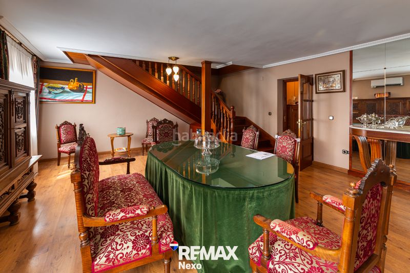 Foto 03f3882b-f272-453f-b1fc-1829e8750cd1. Chalet with fireplace heating parking pool in Renedo de Esgueva