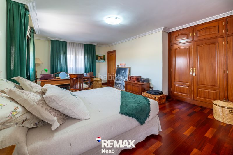 Foto 2ac7818d-d599-4eaa-a17d-10a9b5ce9f87. Chalet with fireplace heating parking pool in Renedo de Esgueva