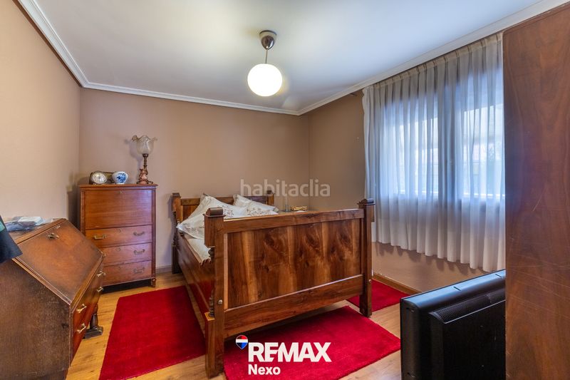 Foto 62149166-af3b-4911-8bd8-d69769c5d2c8. Chalet with fireplace heating parking pool in Renedo de Esgueva