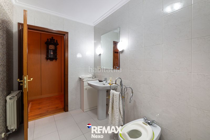 Foto 6eadddd3-71af-4d37-9898-a8cefcb6e7a6. Chalet with fireplace heating parking pool in Renedo de Esgueva