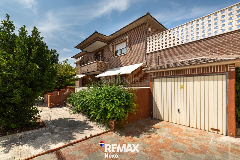 Foto a5fad08d-0d7c-4f31-bd9c-34861fb9af10. Chalet with fireplace heating parking pool in Renedo de Esgueva