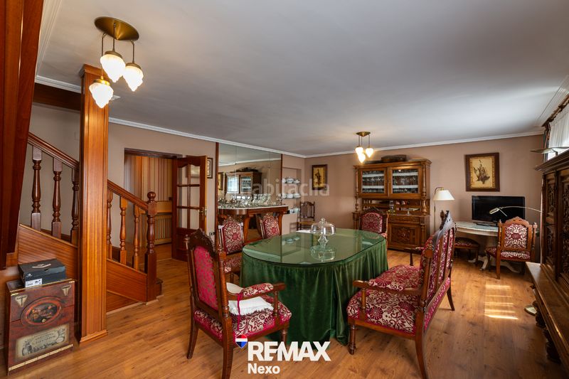 Foto b730e1bb-91cf-4fdd-adde-20ed6aae0b79. Chalet with fireplace heating parking pool in Renedo de Esgueva