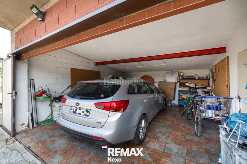Foto eb692e7a-2649-4d0c-9a8e-0c96d3d16bd1. Chalet with fireplace heating parking pool in Renedo de Esgueva