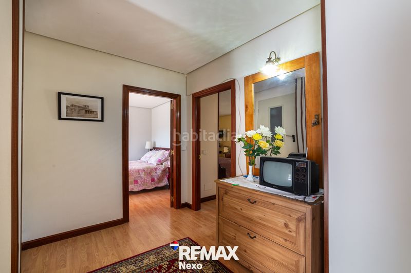 Foto 01ad8502-238b-44fb-9028-1ed40121ae5f. Casa adossada amb xemeneia calefacció aparcament a Wamba