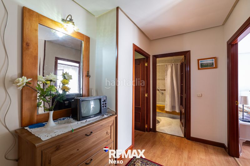 Foto 1bd4a6e9-52be-4ae1-86e8-0ba0f837c74c. Casa adossada amb xemeneia calefacció aparcament a Wamba