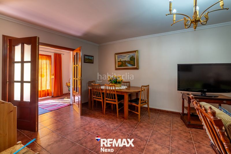 Foto 431154c9-6892-4b34-85b4-d96e1b31e3f6. Casa adossada amb xemeneia calefacció aparcament a Wamba
