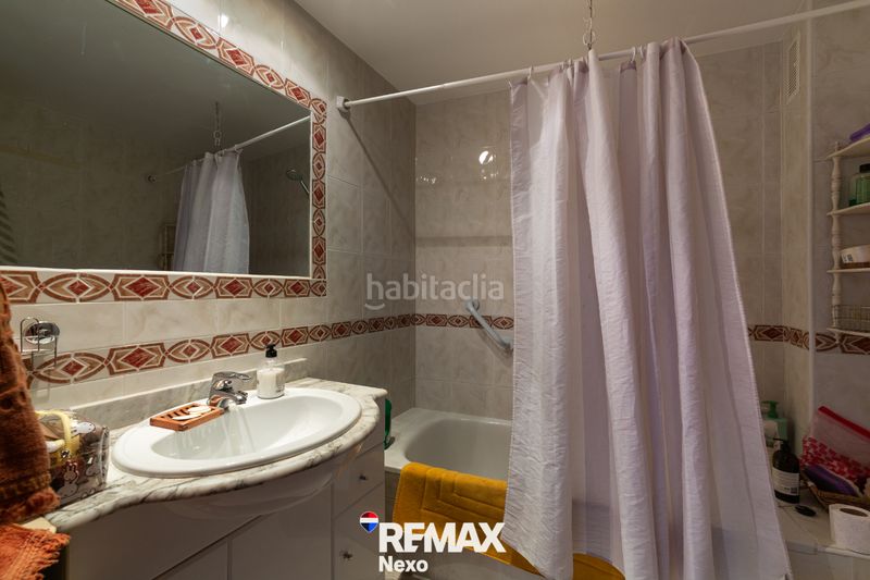 Foto 6a91b380-edf8-4150-b1bd-2231abea47d4. Casa adossada amb xemeneia calefacció aparcament a Wamba