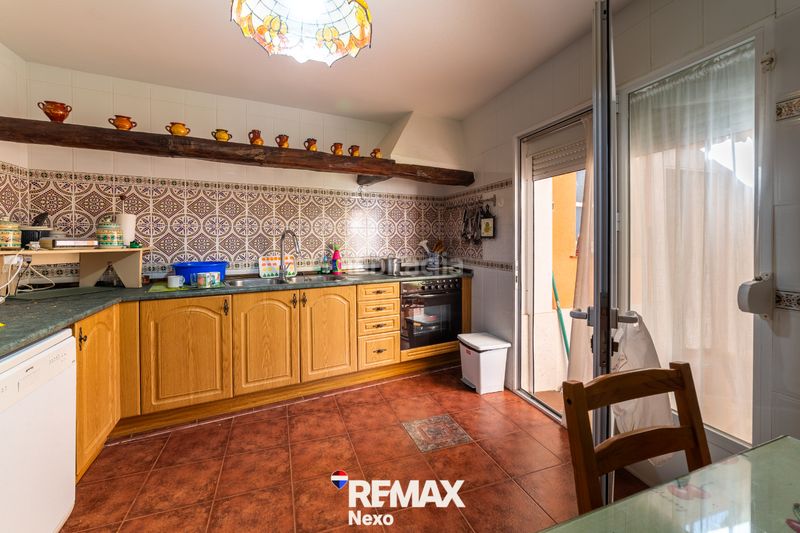 Foto cc372438-5754-48f5-b67f-8bb40cf788b4. Casa adossada amb xemeneia calefacció aparcament a Wamba