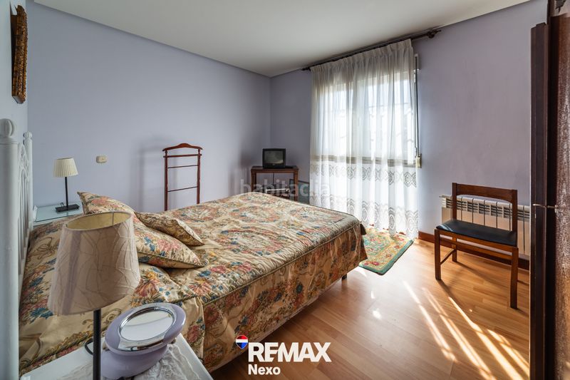 Foto f6b280e8-ff51-4630-9c25-2dcf351c08ab. Casa adossada amb xemeneia calefacció aparcament a Wamba
