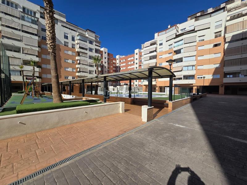 Foto 9b801abd-4011-4504-bd0c-771e9c503bd3. Appartamento con riscaldamento parcheggio piscina in Málaga