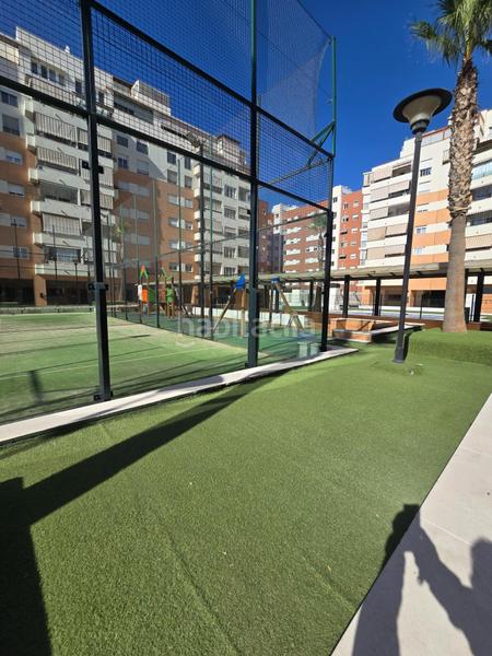 Foto f16570aa-f96b-4ddc-a357-7497dd27fa2f. Appartamento con riscaldamento parcheggio piscina in Málaga