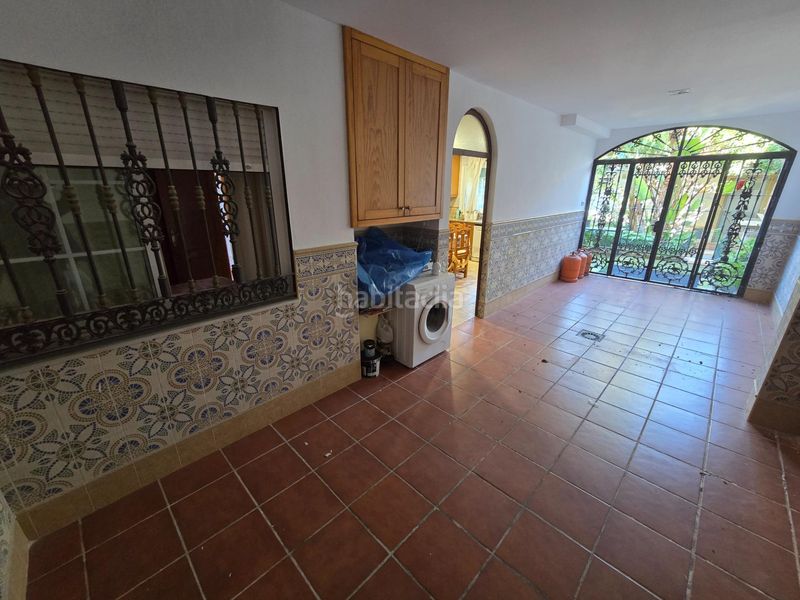 Foto 196ea9b1-2e42-402c-b1b0-84f4003c2c00. Casa amb aparcament a Los Almendros - El Limonero - El Tomillar Málaga