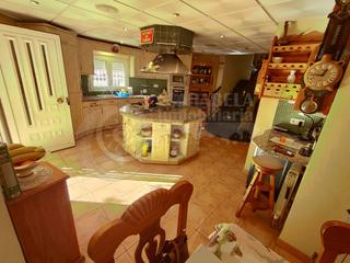 Chalet in Las Atalayas-Urmi-Cerro Mar. Se vende chalet en el corral del petiquillo, peñiscola