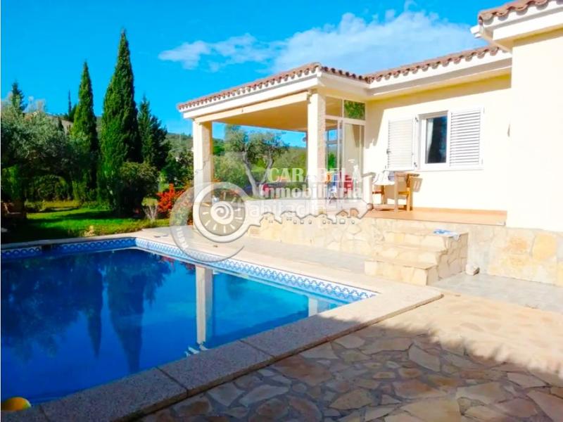 Foto c5e63f28-354e-4026-bc9c-5e3475f2df4b. Chalet avec parking piscine dans Las Atalayas-Urmi-Cerro Mar Peñíscola