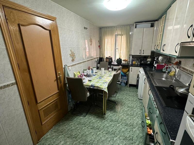 Foto f3a4e6ee-0da6-4620-b521-b6b3373ccf2b. Chalet with heating parking in Centro Urbano San Sebastián de los Reyes