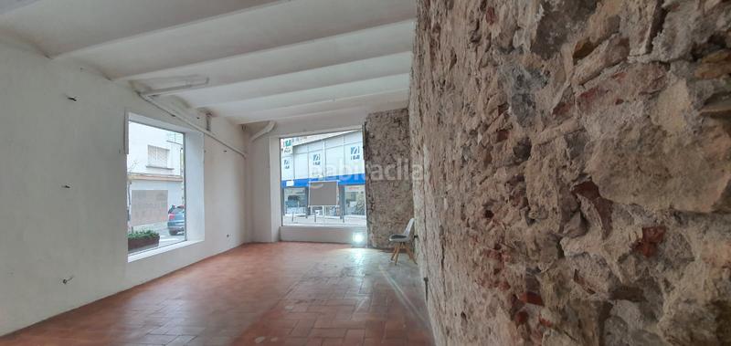 Foto 4b077963-3ff3-4c0e-9081-79ca3862fe60. Lloguer local comercial a carrer del roser 1 a Torroella de Montgrí
