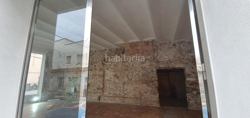 Foto faacf059-0377-4ef5-bd65-8bd2990576a4. Location local commercial dans carrer del roser 1 dans Torroella de Montgrí