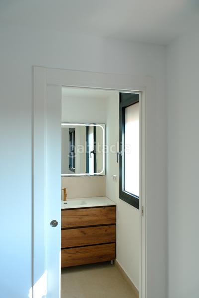 Foto 5fc1ff08-f00b-4dee-bcab-776fd9cd78d2. Casa a schiera 180m<sup>2</sup> con riscaldamento parcheggio piscina in Rubí