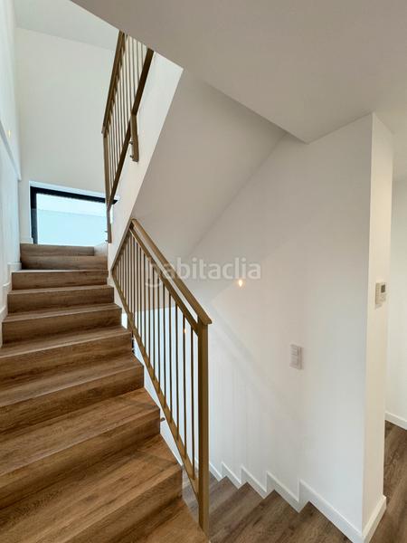 Foto 84b799fe-9ba8-4047-9166-9480b7d533f1. Casa a schiera 180m<sup>2</sup> con riscaldamento parcheggio piscina in Rubí