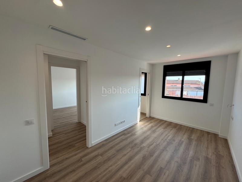 Foto 9d571d6e-82da-4999-9dfa-180f2781a082. Casa a schiera 180m<sup>2</sup> con riscaldamento parcheggio piscina in Rubí