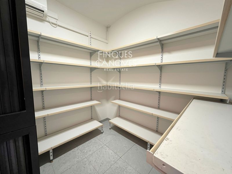 Foto 82ce070d-5a71-4a32-9655-0ae611ca4d9d. Local comercial a Banyoles