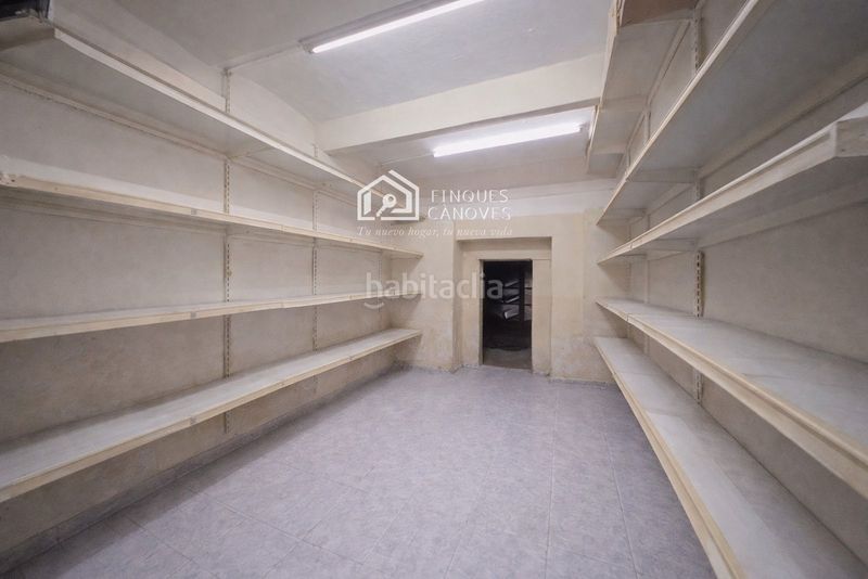 Foto ace24baa-2b7a-424b-86bb-91420f9be9f3. Local comercial a Banyoles