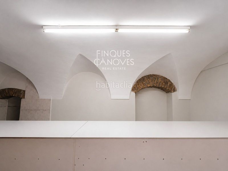 Foto d7053cd9-2aea-4665-b4b2-f5f61399c92a. Local comercial a Banyoles